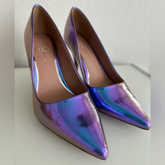 Pumps - Picture 3 of 5